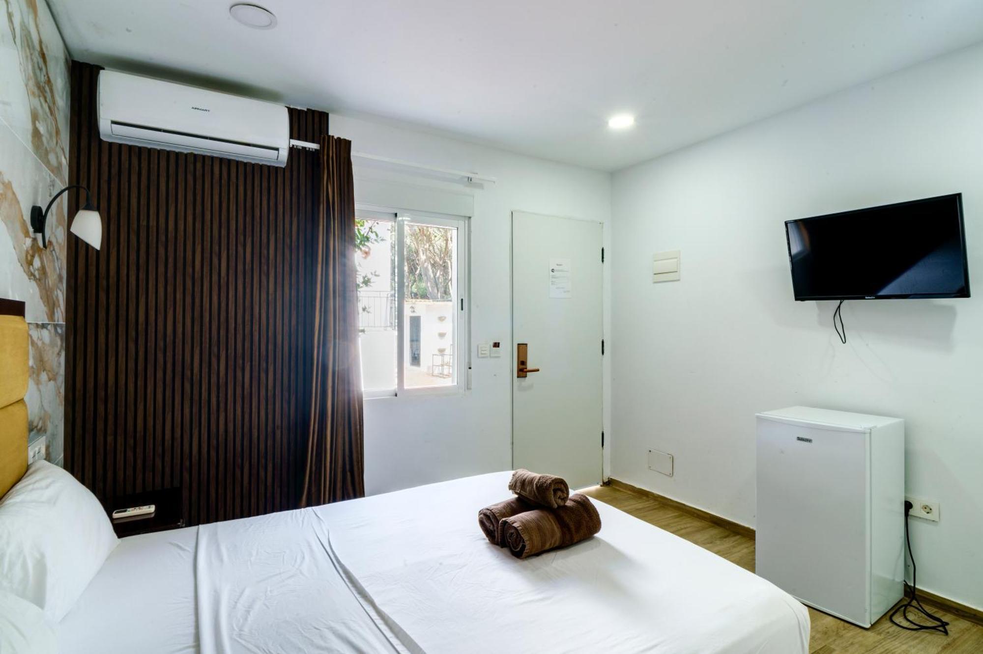 Costa Aparthotel *
