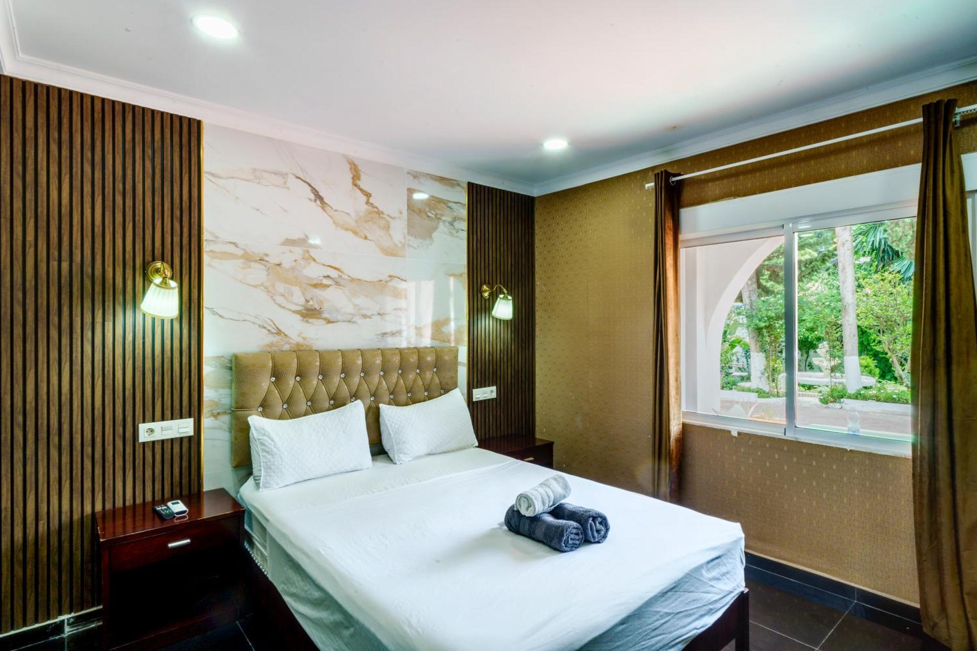 Aparthotel Costa *